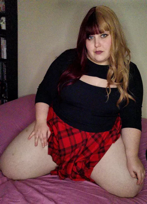 slide my skirt a little higher...