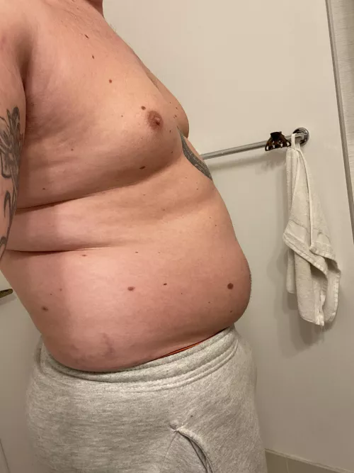 Still not used to the way my sides and gut hang