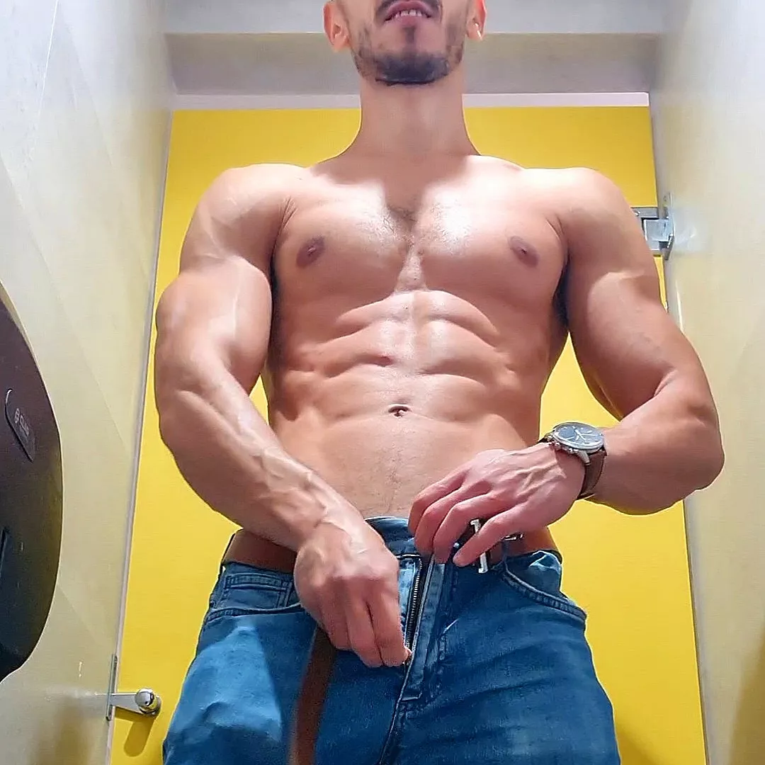 Taking a Piss after my workout