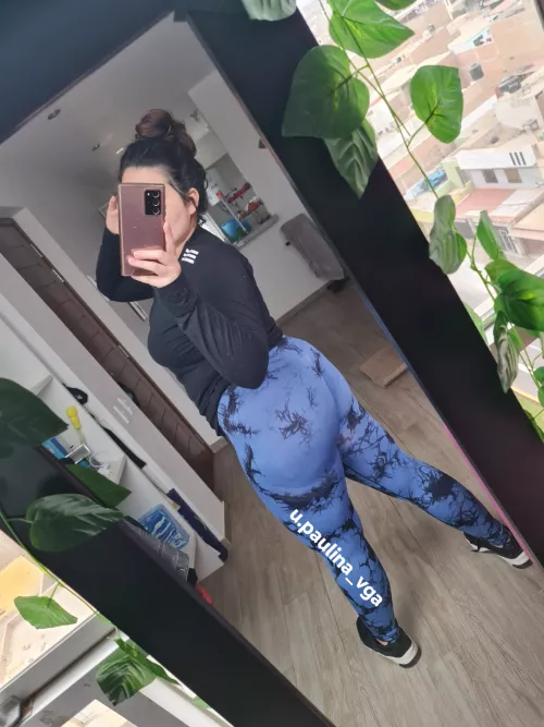 wanna help me stretching?