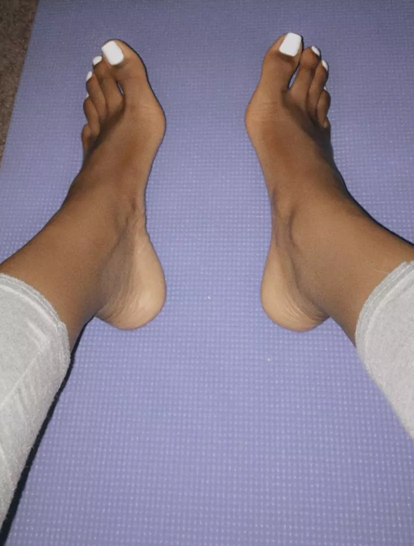 white toes