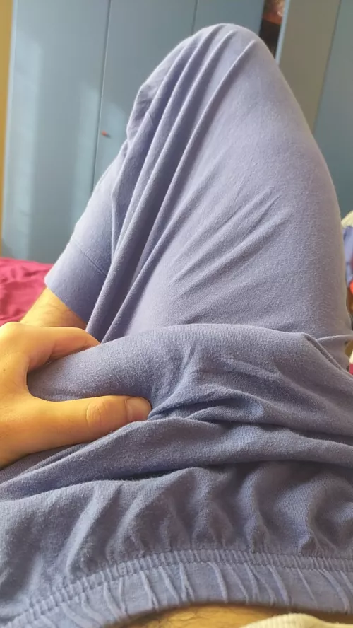 who wants to find out who's bigger?