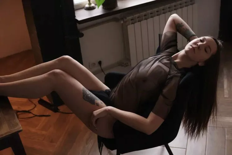 Who wants to see more? 😈 link in my bio.