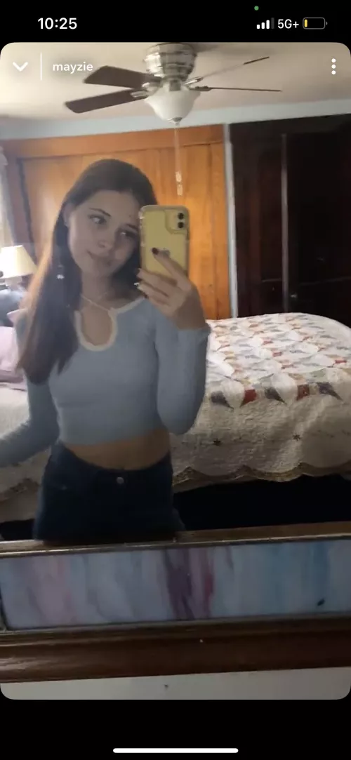 Who wants to test a hot girl for me on Snapchat 😍dm me