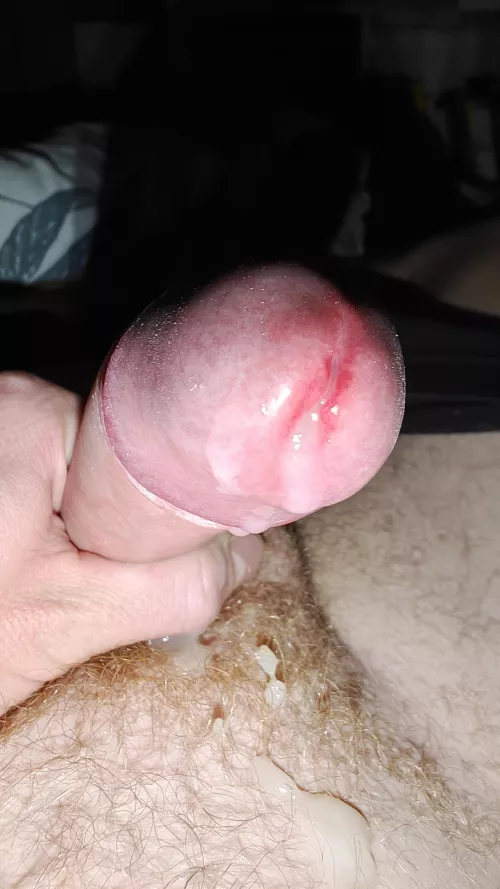 Who will be first, tasting my sweet an juicy cum? 🍆💦