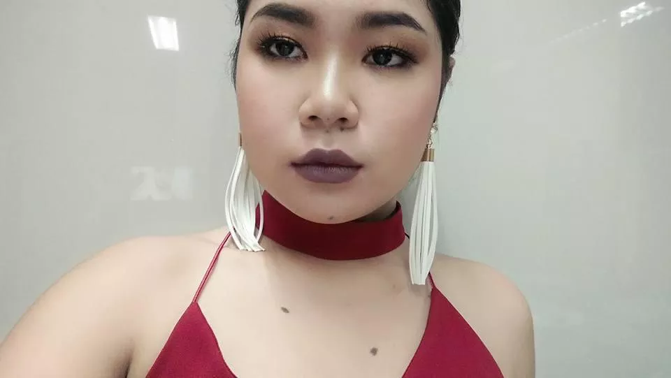 Who’d take her dom spit on their the face?