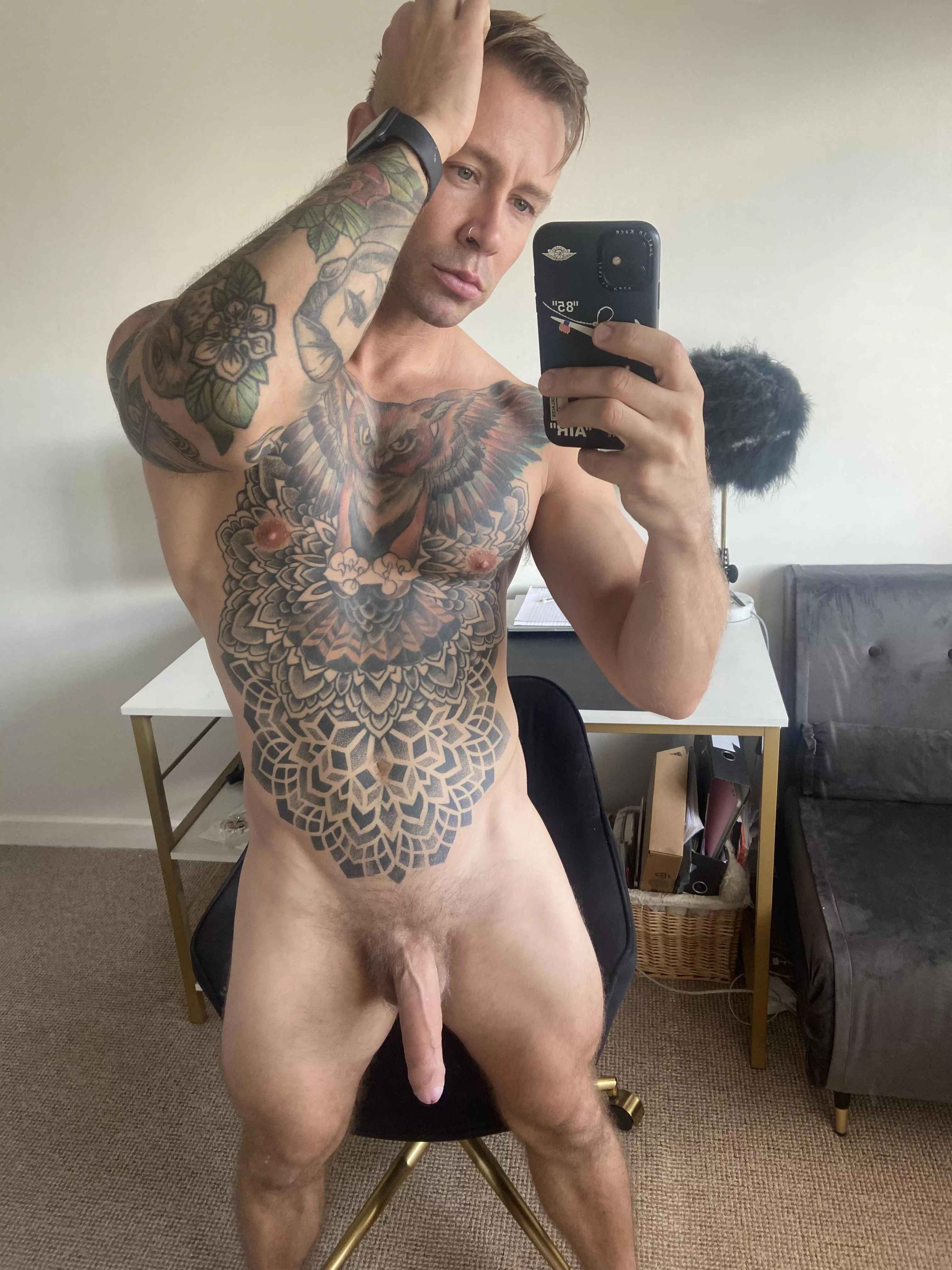 Who’s coming to bathe with me?