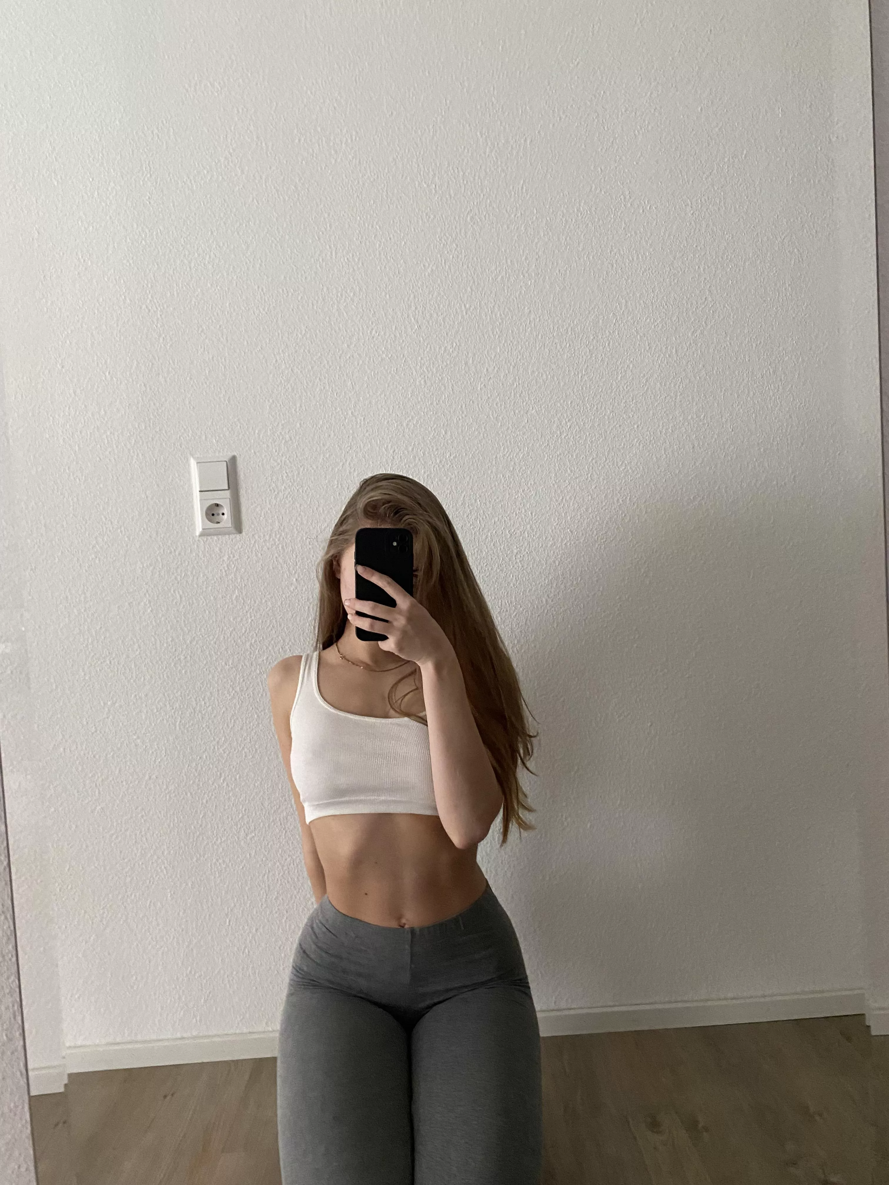 Would you creampie that bubble butt