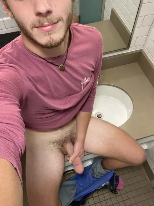 Wrap your legs around me and call me daddy 😈