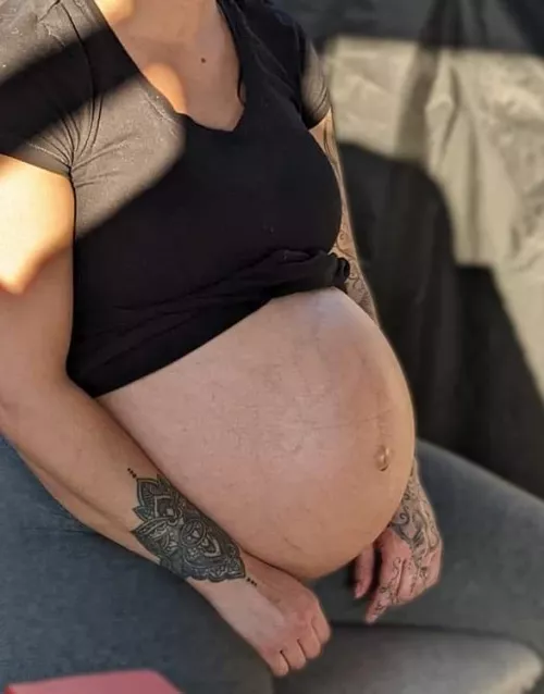 1 day before delivery. Massive boobs and belly! 🔥