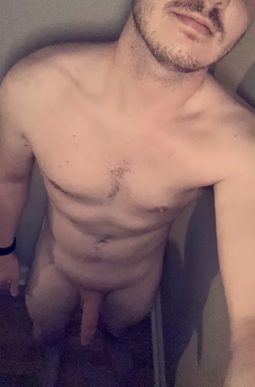 [27] Wish I had a hung big bro