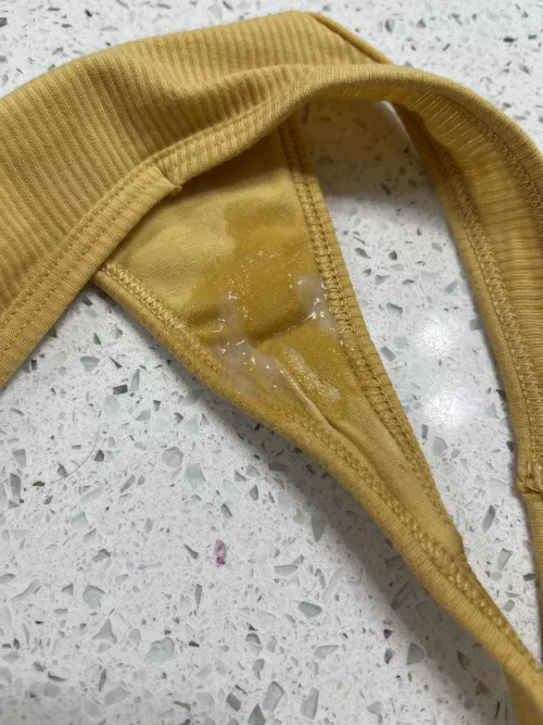 32 weeks pregnant wetness ☺️