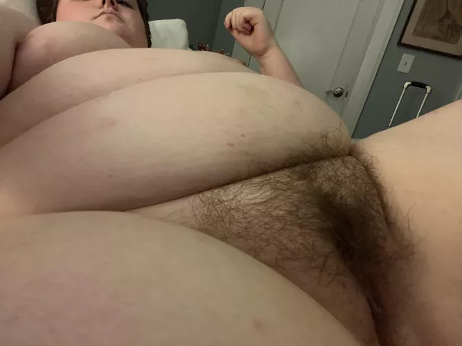 Any fat pussy lovers?