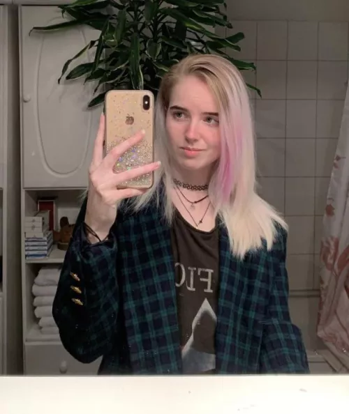 Are people that don't know what they are accepted here...maybe? Please? I just can't stop wanting to feel more and more like a real girl but I can't stop seeing male me in the mirror.. I'm just a confused something