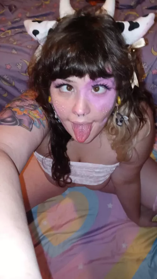 breedable and submissive *now available in strawberry* *dm for link*