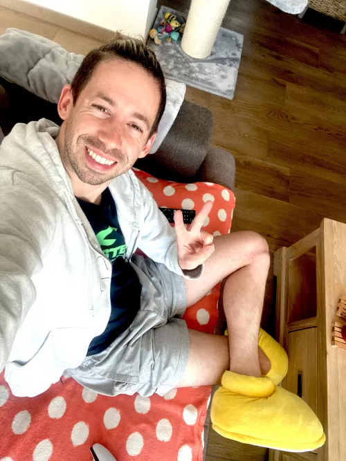 Chilling in Mickey slippers 👀