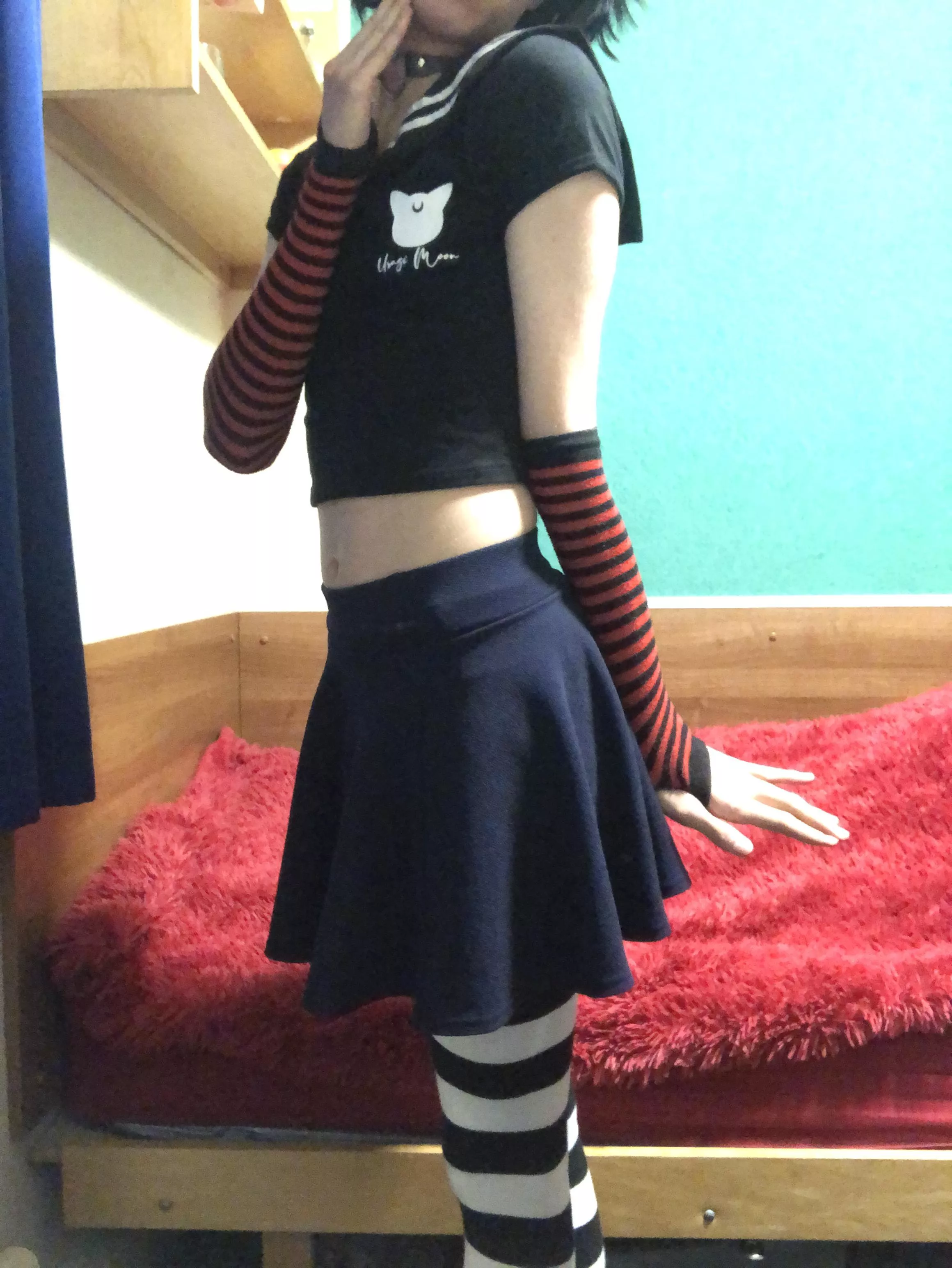 do u wanna cuddle? :3