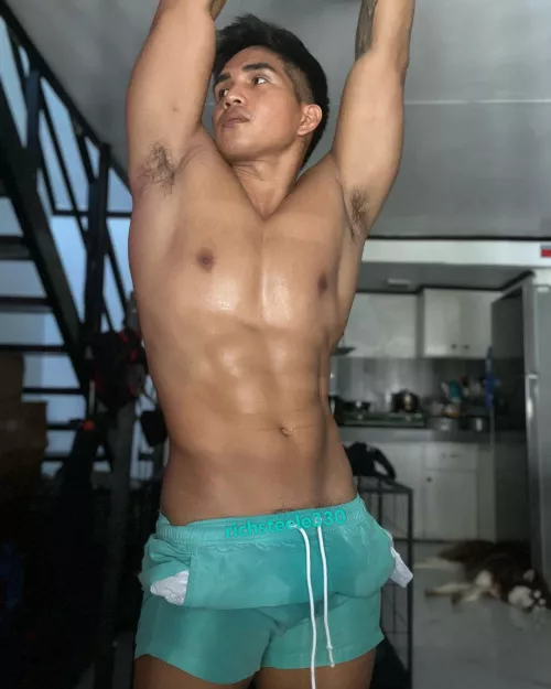 Do you like sweaty pits or sweaty crotch?