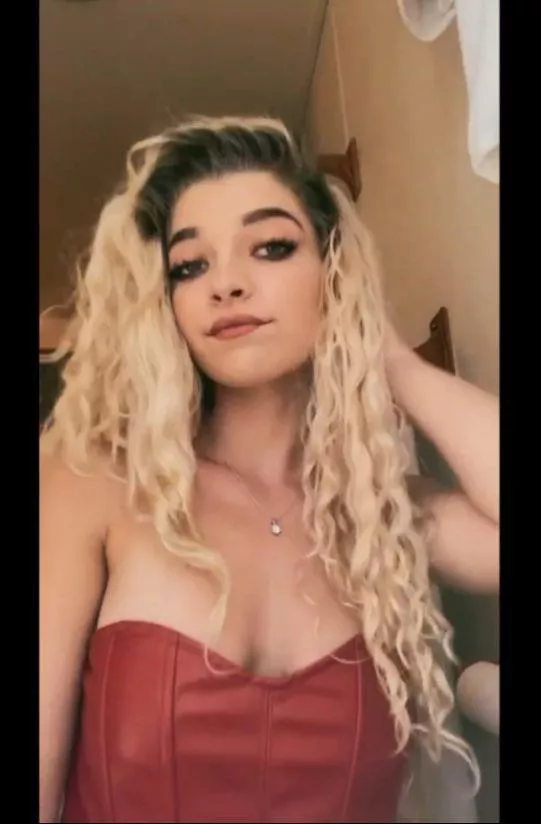 Do you want to see more of my red lingerie ?