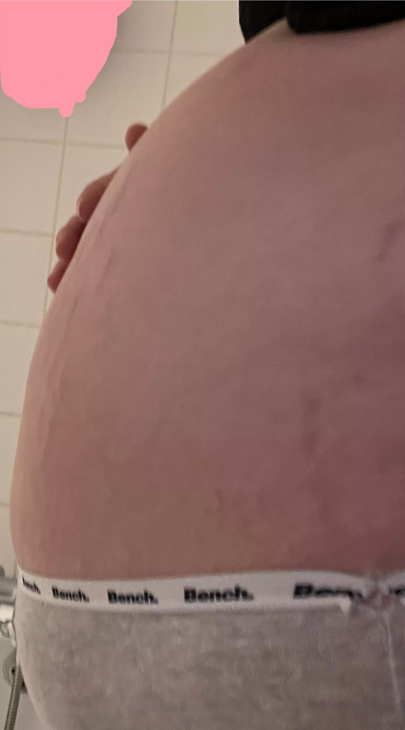 Do you want to watch me expand my belly until bursting point? DM me 😜