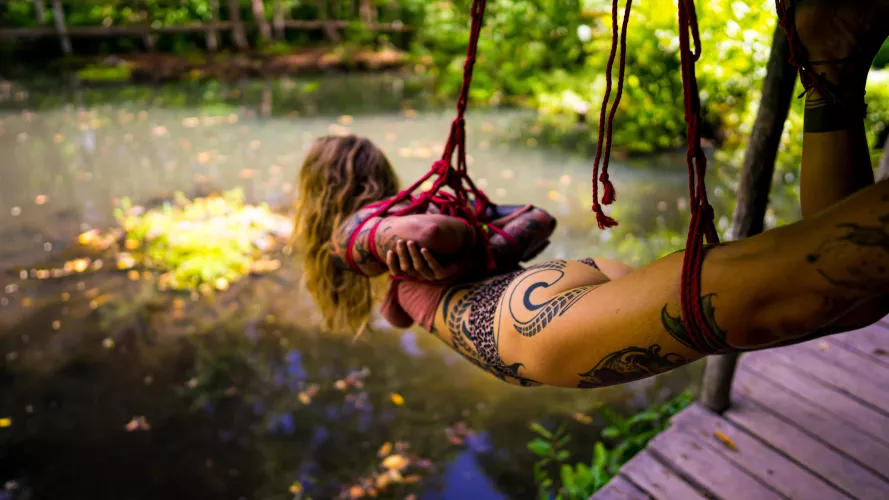 Ever had a crocodile passing by while you’re suspended