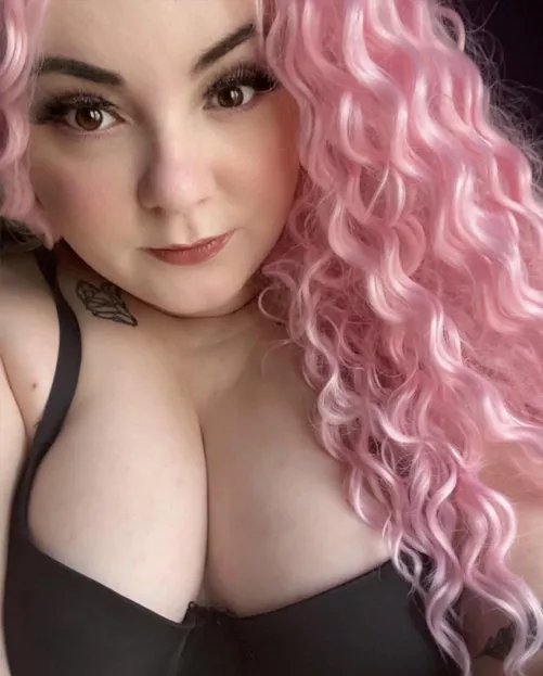 First post, say hi :)