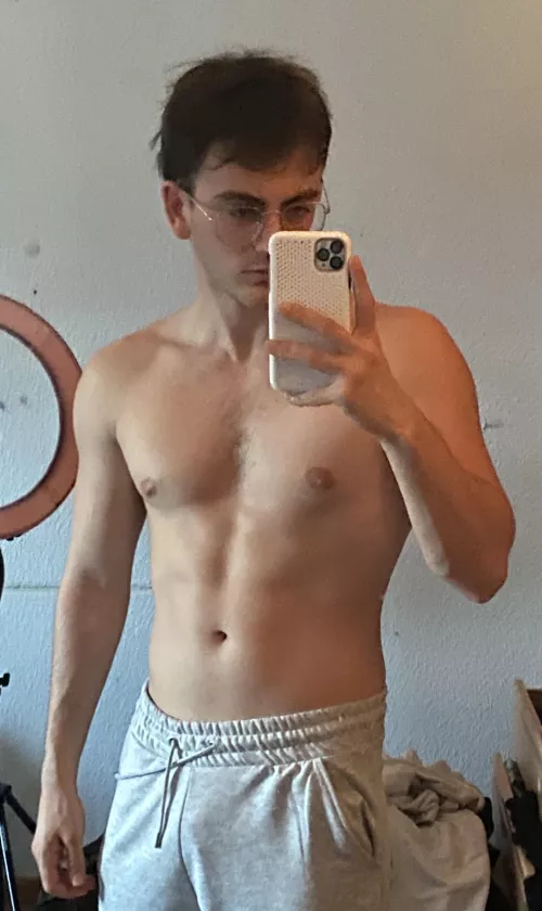 Good morning at 7pm 😅🤓