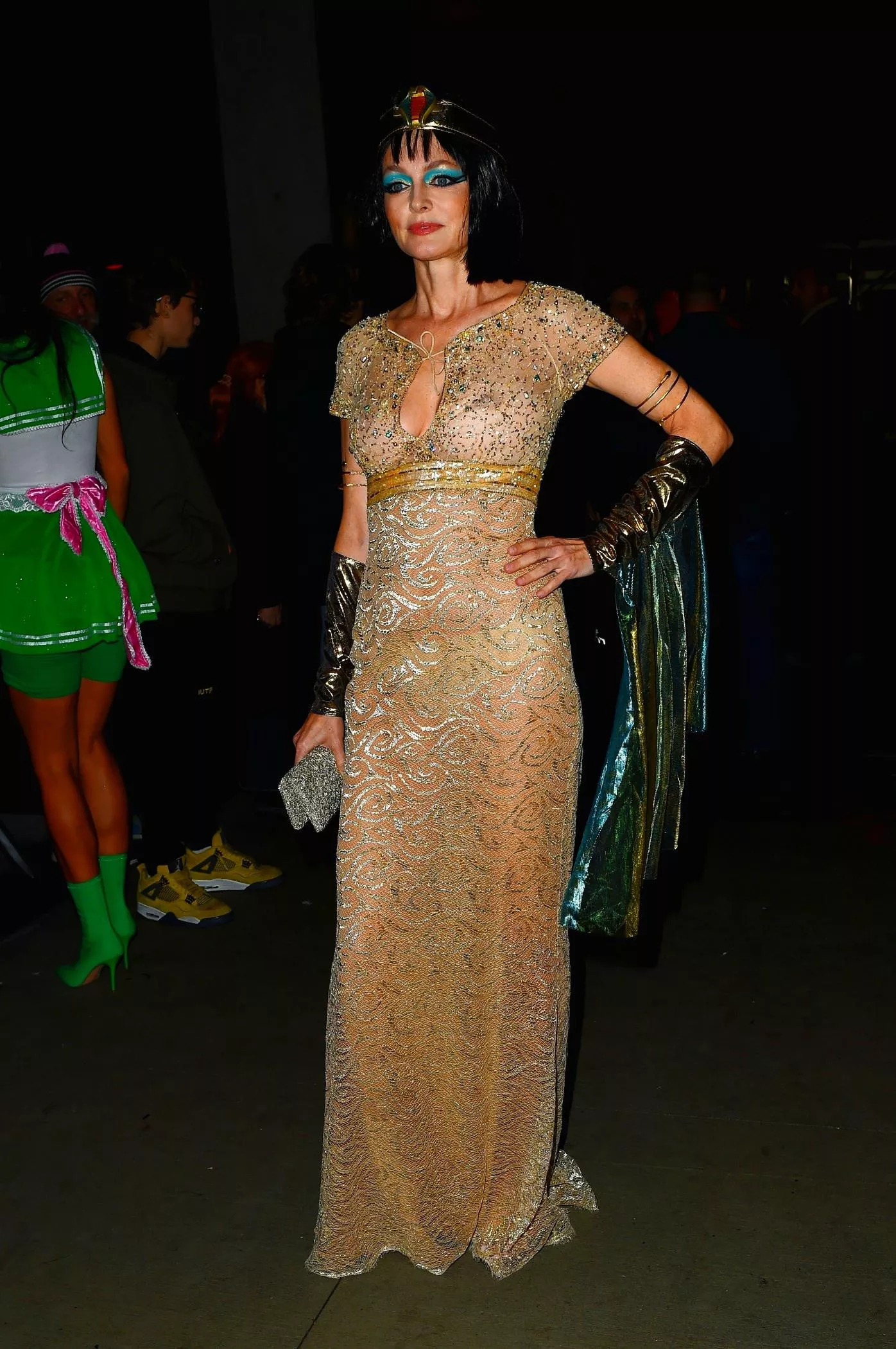 Heather Graham dressed as Cleopatra arriving at Heidi Klum’s Halloween Party