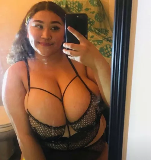 Hey I’m a big Tiddy goth 😊