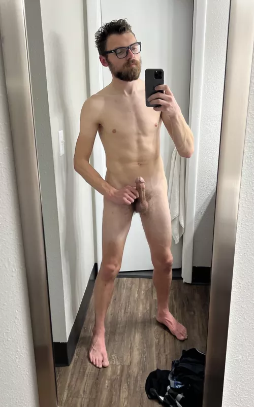 Hotel room photos hit different 📷😏