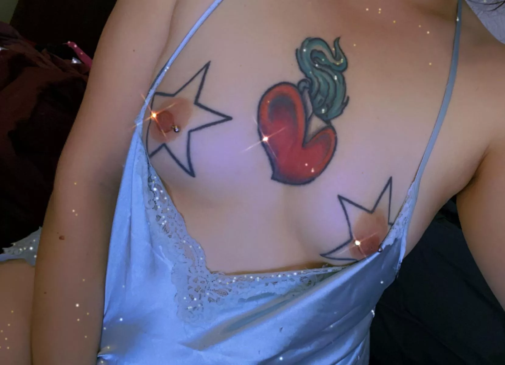 Hubby’s away and wifey wants to play 😍