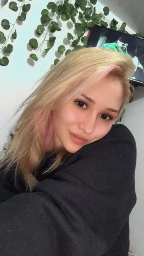 I miss texting with someone all night 🦋