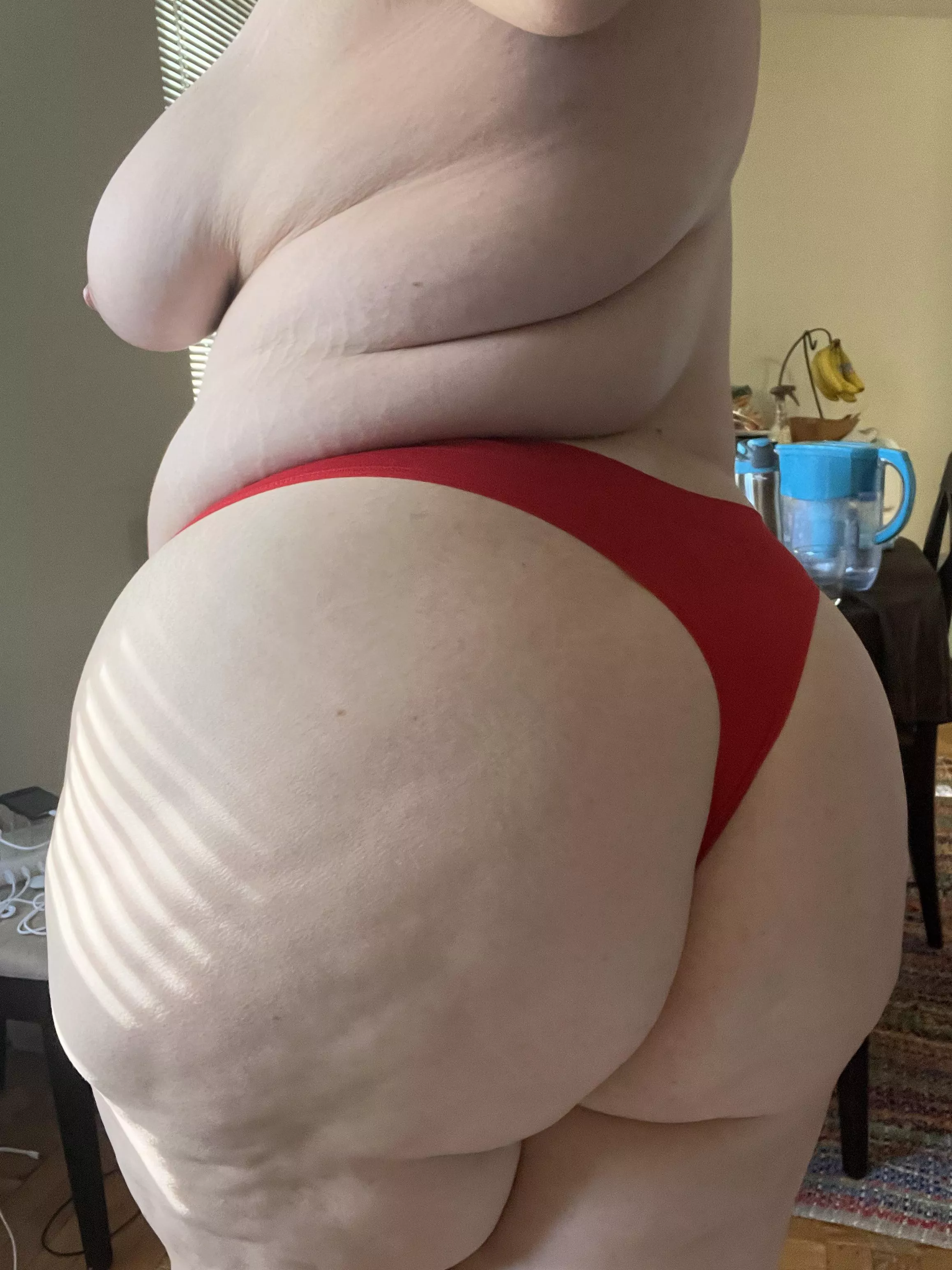 I'm wearing too many clothes 🤭😈