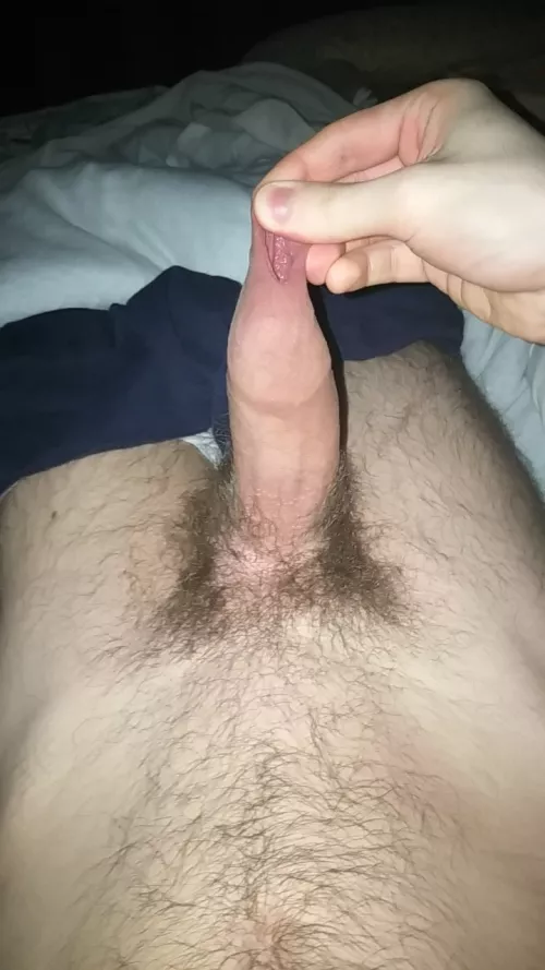 Italian foreskin 🥰 dm me if you have a nice foreskin 😍