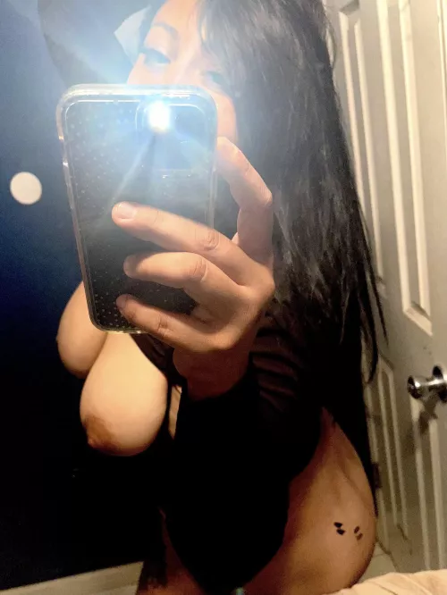 it’s raining here. we should cuddle with ur cock resting between my cheeks 🫶🏽