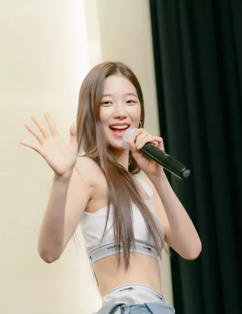 Kazuha - Le SSERAFIM