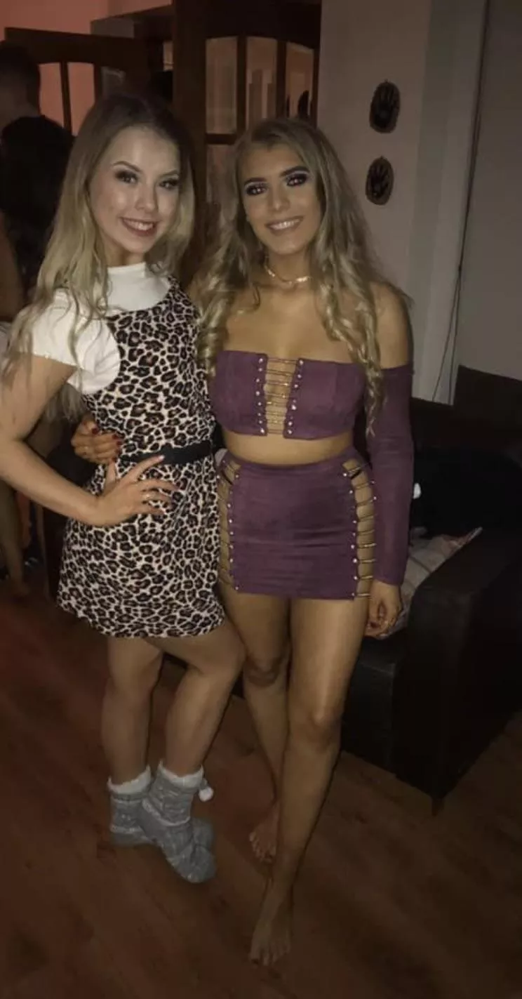 Lauren(left) or Emma(right) pick 1