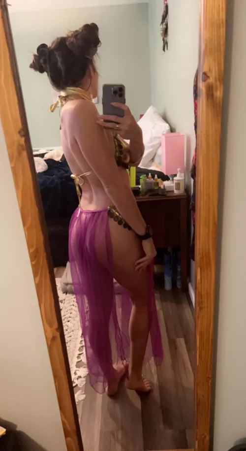 Live now @littlesphinx420