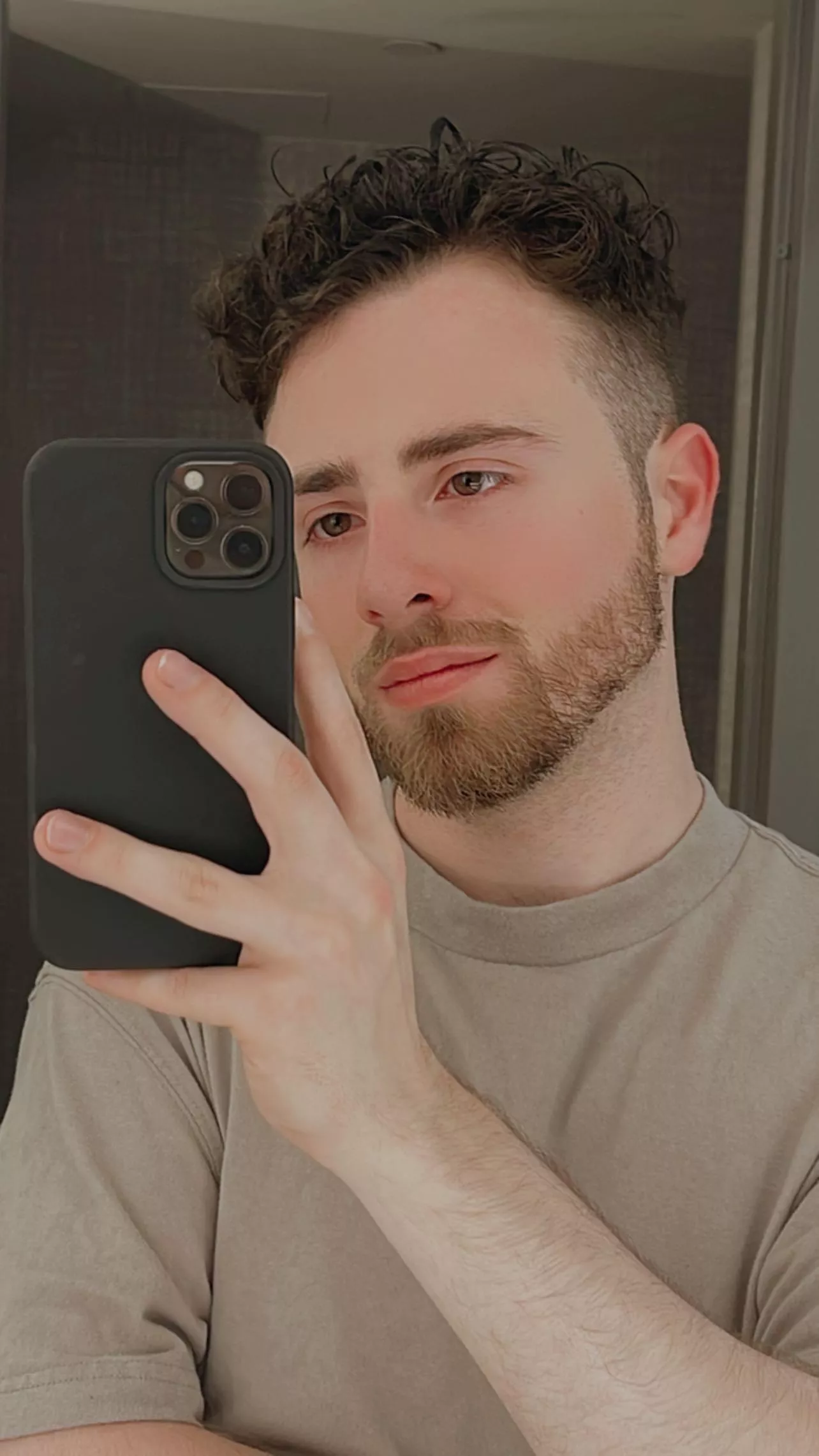 Looking for some friends who play PS and enjoy survival horror (DBD, RE, TLOU, Dying Light, ECT.) feel free to message me 🥲