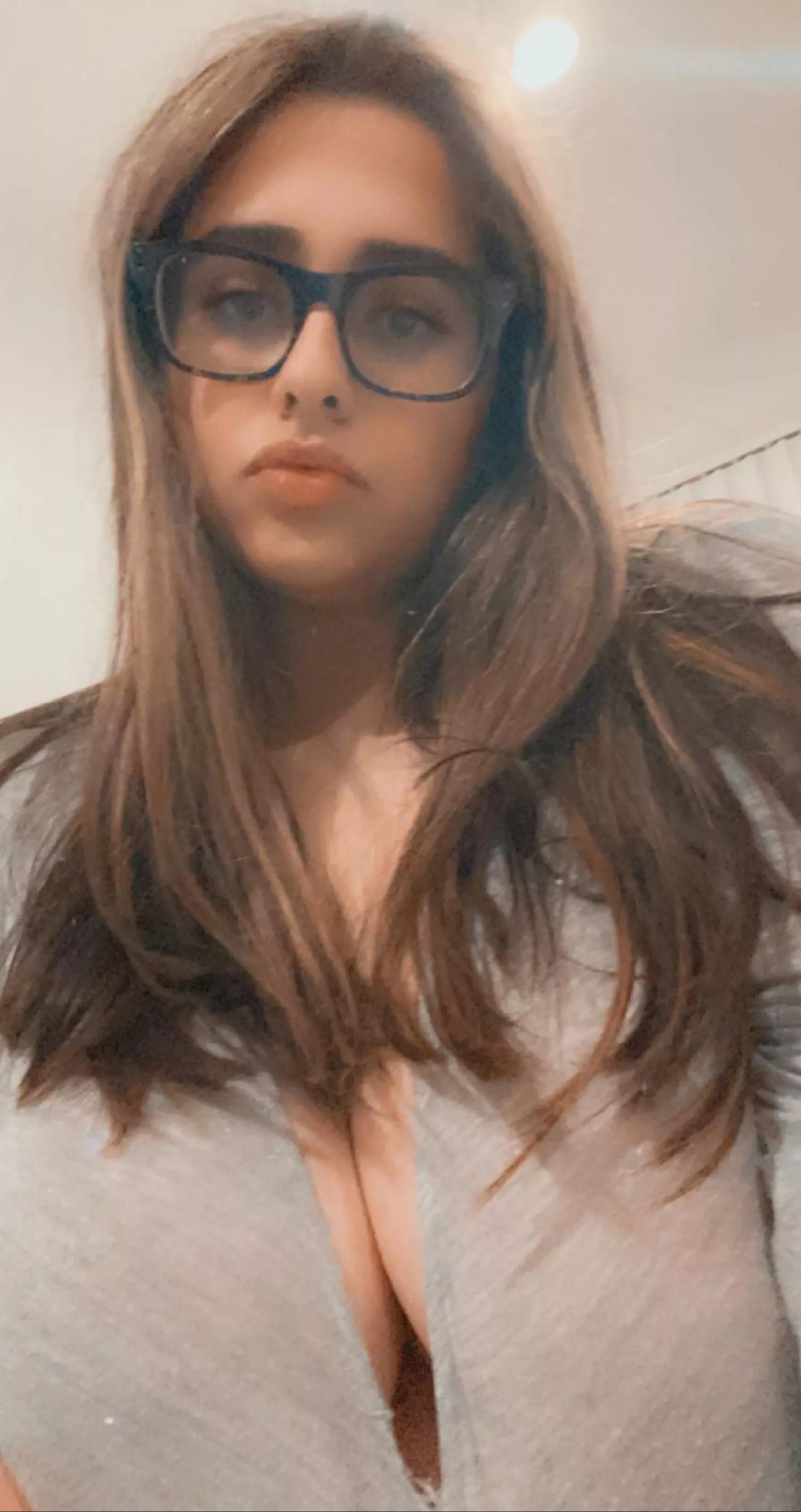 Love dirty talk let me know your fantasies maybe we can do them?