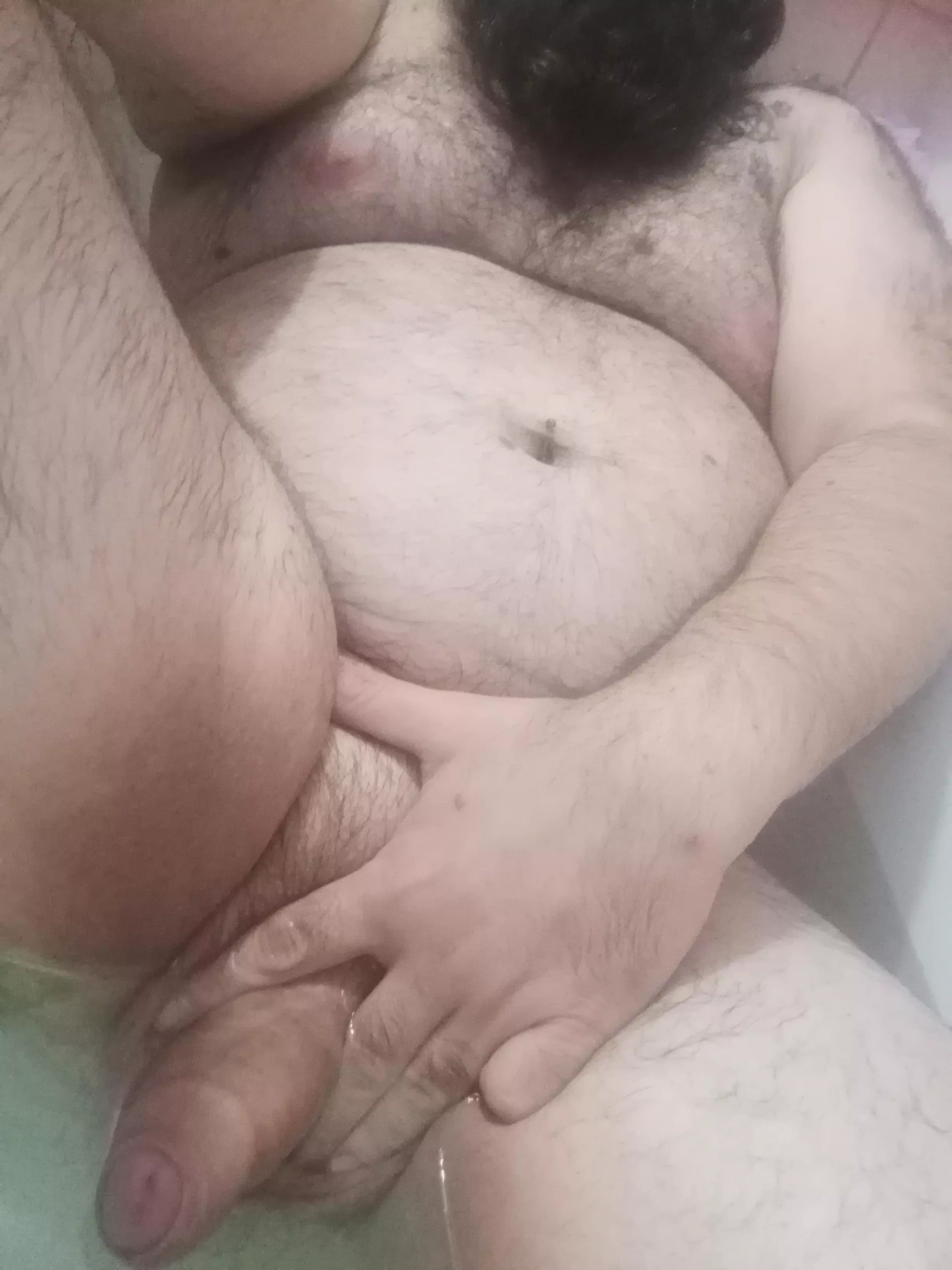 love to jerk in tub... more on my OF...