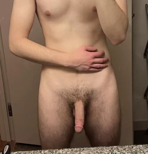 [m] 22 - I suck at taking photos but promise I look better in person :)
