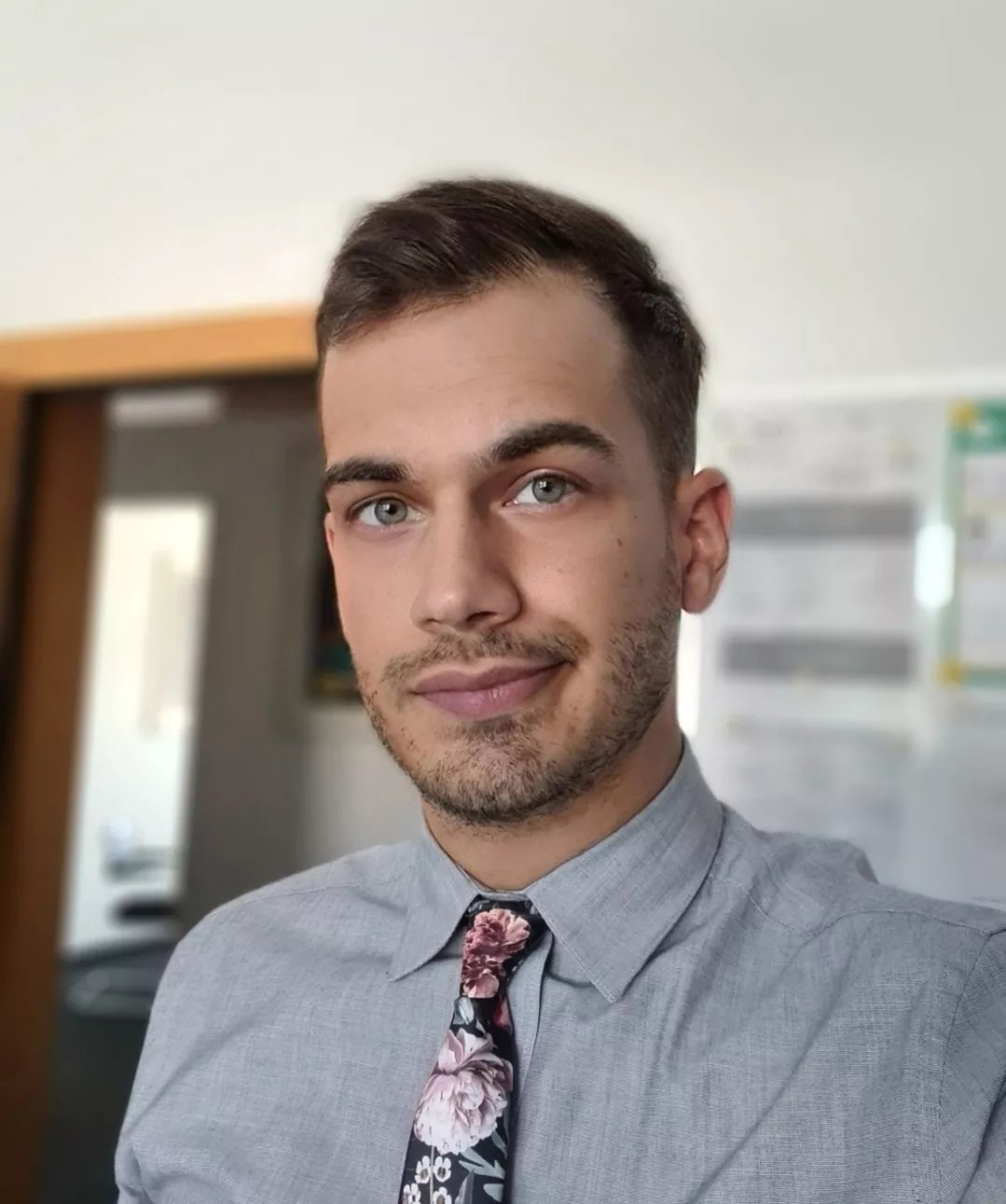 Midweek selfie. Hope for you to be fine! :)