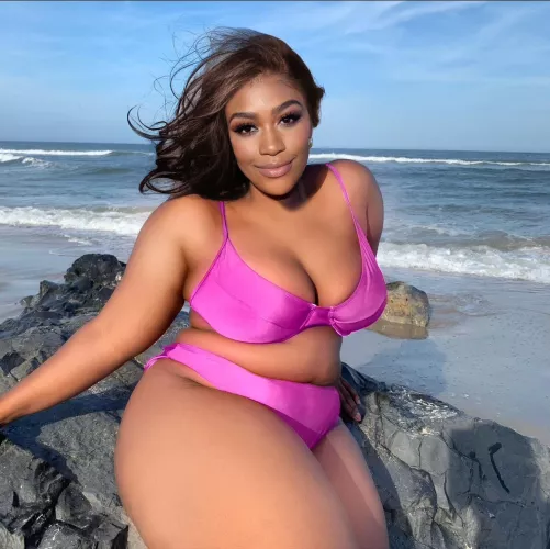 my fav pink bikini💕💕