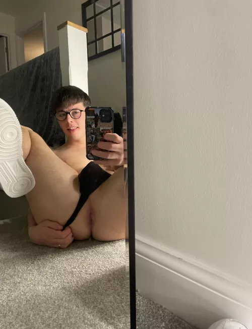 My hole needs your cum 🕳️💦