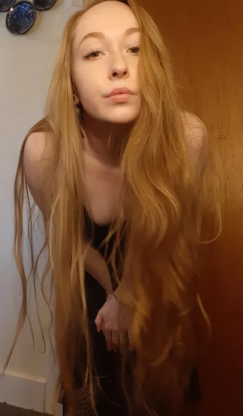 My natural color. DMs are open💚