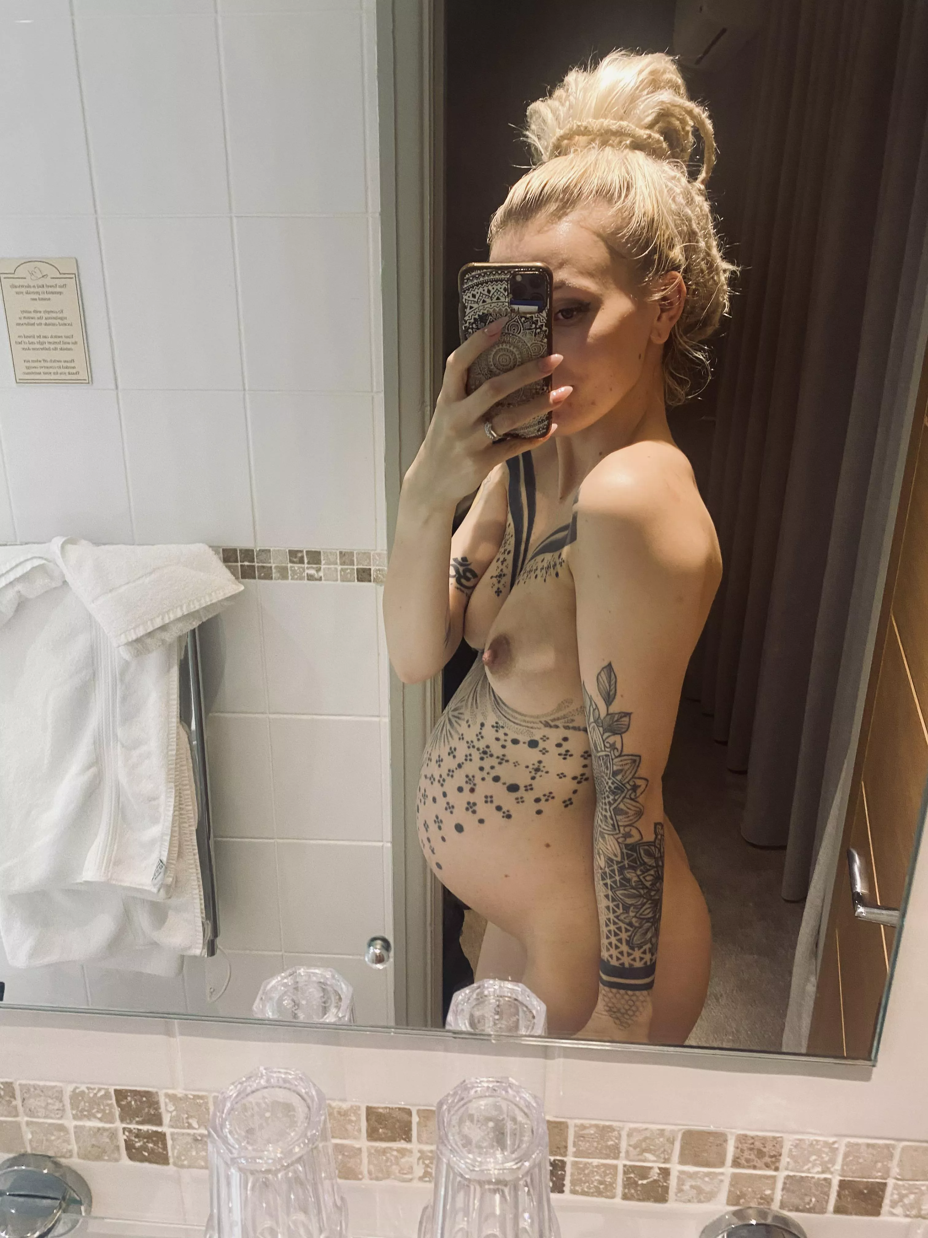 My preggo pussy hasn't been eaten in a while. Bend me over right there and get eating