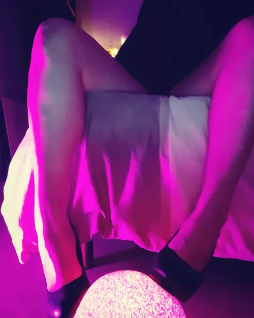 Open legs 😈😈😈