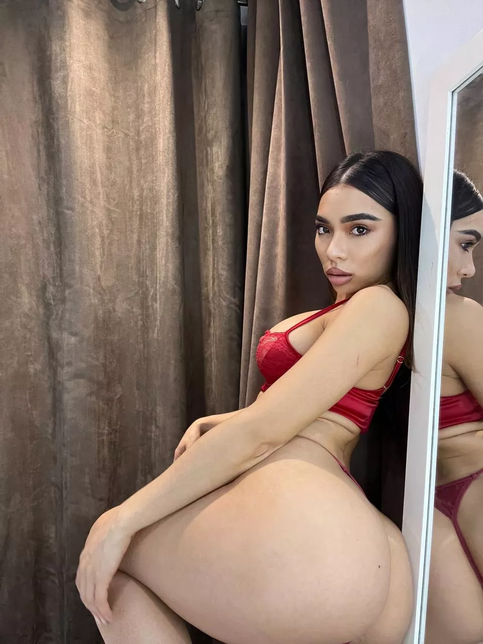 Red wine or vodka? (first date)