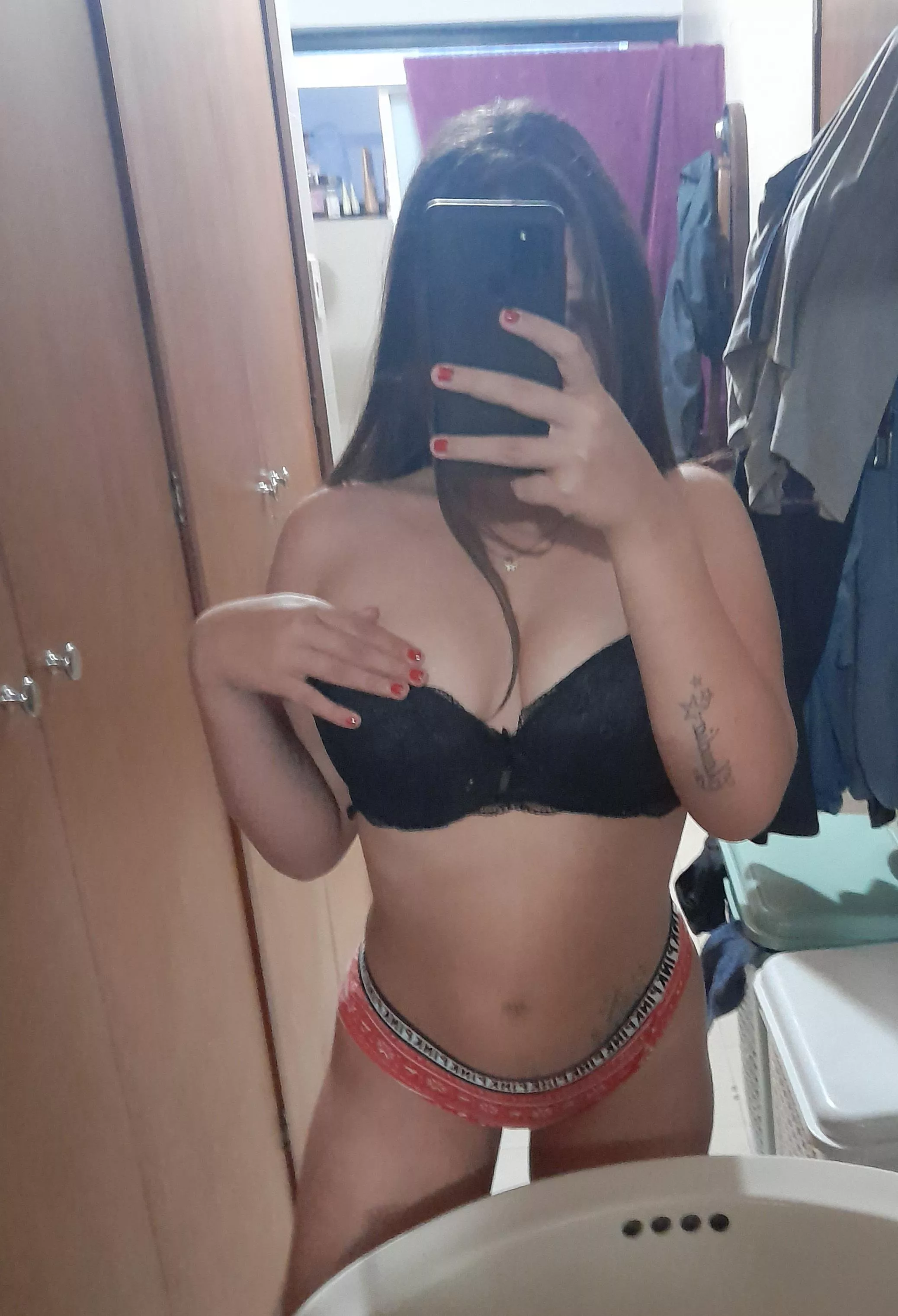 [Selling]🔥(20) years old [F] 🐇 latina lady looking for my SD♦️ (custom pics and vids 📸, private cam and sex tapes , sexting or GFE 🎀 ) i can verified ✔ Kik : Fanimendez_20 Snapchat : fanimendez354 (ONLY PAYPAL🤑)